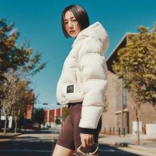 금새록, ‘무쇠소녀단’ 이후 몸매짱 여배우! 레깅스 절제미의 패딩 애슬레저룩