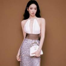 f(x) 빅토리아, 영화제 초토화! 절제된 컷아웃 은빛 하이슬릿 레드카펫 드레스룩