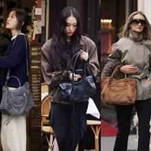 노윤서·애니·바바라 팔빈도 들었다! 요즘 셀럽들이 푹 빠진 추억의 잇백 스타일