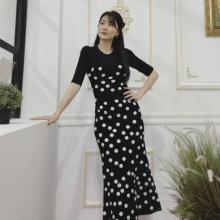 박하선, 목동여신으로 돌아왔네! 로맨틱 러블리 도트 뷔스티에 원피스 출근룩