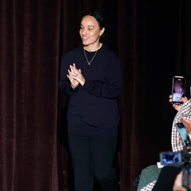 에르메스 남성복 크리에이티브 디렉터/웨일즈 보너