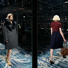 프라다 그룹, 베르사체 현금 2조원에 인수 완료...LVMH·케어링 그룹에 도전장