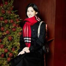 정은채, 소리소문 없이 열애 2년! 범생이 여친 같이 머플러 두른 홀리데이 트렌치코트룩