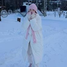 표예진, 스키장에서 겨울 낭만 터졌다! 머리에서 발끝까지 꽁꽁 로맨틱 윈터룩