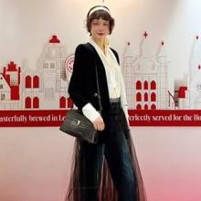 모델 송경아, 미쉐린 3스타에서! 우아&큐티 시스루 캐주얼 슈트 다이닝룩