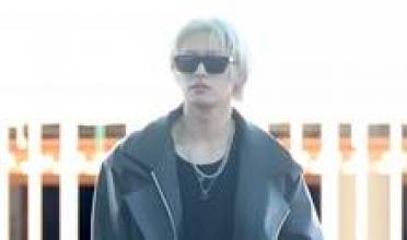 에이티즈 민기, “또 레전드 찍겠네” 카리스마 넘치는 레더룩 파리 패션위크 출국길