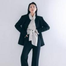 김성은, 세아이 엄마와 축구 코치 아내로 사는 파워 워킹맘! 시크한 커리어우먼룩