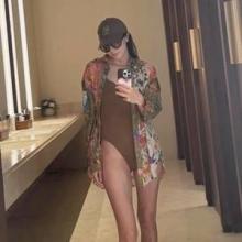 오윤아, 18세 아들 맘의 탄탄 수영복 핏! 인도네시아에서 뽐낸 스윔웨어 리조트룩