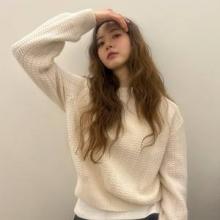 고아라, 청순 프레피룩의 끝판왕! 플리츠 스커트와 니트 담백한 만남 심플 프레피룩