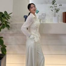 씨스타 소유, 은은해서 더 우아! 시스루 셔켓에 루즈 핏 팬츠 은은한 톤온톤 봄 데일리룩