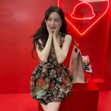 티파니영, 신부수업 들어갔나? 주방 앞에선 청순 꽃미모 플로럴 미니 원피스룩