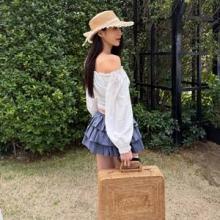 경리, 이제 딱 벚꽃 소풍 핏! 짧아진 치마에 오프숄더 로맨틱 걸리시 봄 피크닉룩