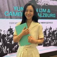 박주미, 청담동 사모님의 올 여름 슈트 공식! 우아한 화이트 셋업 슈트룩
