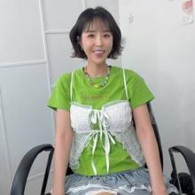 신지, 결혼하고 더 큐티! 2개월차 새댁의 로맨틱 레이스 뷔스티에 레이어드룩