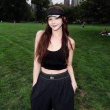 한보름, 뉴욕 센트럴 파크에서 요가 클래스! 군살제로 스포츠 크톱톱 애슬레저룩