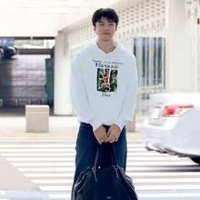 엑소 세훈, 티셔츠와 청바지만 입어도 존재감 폭발! 예술적인 후드 캐주얼룩 방콕행