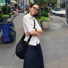 마마무 솔라, 뉴욕 한복판서 힙의 진수! 화이트 셔츠에 통바지 힙한 스트릿룩