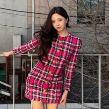있지 유나, 올 가을에 딱! 러블리 인형미 뽐낸 화사한 핑크 트위드 명품 걸리시룩