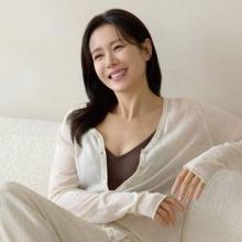 그리티 감탄, 손예진과 F/W 캠페인 ‘마이 코지 레이어’ 공개… 모달스킨 실크브라 출시