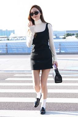 [패션엔 포토] 제시카, 걸그룹 포스! 시대를 초월한 리틀 블랙 드레스룩 