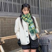 정유미, 아직은 쌀쌀! 머플러 두르고 신난 룰루랄라 핫쇼츠 나들이룩