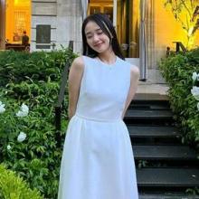 손연재, 파리에서 생일 파티! 민소매 드레스의 로맨틱 생파룩