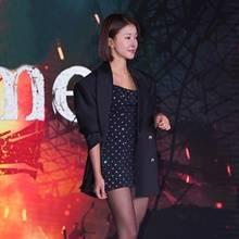 [패션엔 포토] 이시영, 미니와 오버핏! 환상의 조합 성수동 시사회 나들이룩