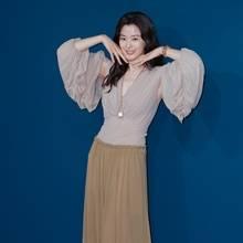 [패션엔 포토] 전지현, 우아한 한남동 외출! 불변의 미모 하늘거리는 실크 드레스룩 