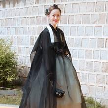 [패션엔 포토] 자우림 김윤아, 덕수궁 돌담길 런웨이! 작은 얼굴 곱디 고운 한복 자태 
