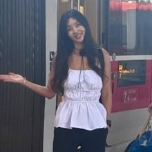 박솔미, 나폴리로 떠났다! 쇼츠와 민소매로 끝낸 대학생 여친같은 이태리 여행룩