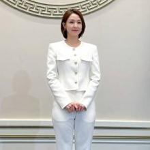 오정연, 아나운서로 컴백? 우아한 품격의 모던 클래식 올 화이트 MC룩