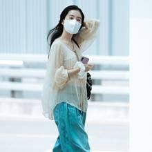 [패션엔 포토] 레드벨벳 아이린, 헐렁한 팬츠와 블라우스 조합! 멋스러운 보헤미안 섬머룩 