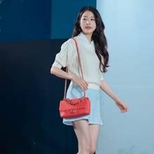[패션엔 포토] ‘장원영 친언니’ 장다아, 잠실에 뜬 러블리 요정...풋풋한 청순 프레피룩