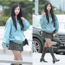 [패션엔숏] 에스파 카리나, 가을 청순미 터졌다! 초미니 플리츠와 블루종 점퍼 출국 프레피룩