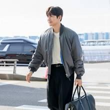 지창욱, 파리 패션위크 출발! 블루종 재킷으로 끝낸 가을 멋남 잇스타일