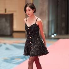 [패션엔 포토] 마마무 화사, 단발머리 변신! 확 달라진 비주얼 반전있는 트위드 드레스룩