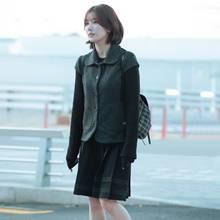 [패션엔  포토] 권은비, 이번에도 워터밤 여신 예고! 백팩까지 멘 스쿨룩 호치민 출국