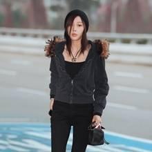 [패션엔 포토] 에스파 지젤, 퍼 후드 집업 재킷과 비니로 멋낸 스타일리시한 윈터룩