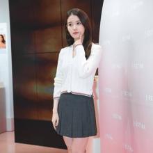 [패션엔 포토] 아이유, 잠실이 심쿵! 소녀 감성 그대로 사랑스런 청순 아이콘 걸리시 프레피룩