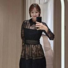 오정연 아나, 2025년 보내는 우아한 송년의 여신! 품격의 블랙 시스루 드레스룩 