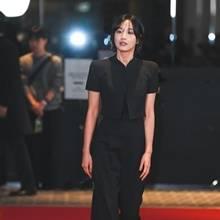 [패션엔 포토] ‘애마’ 방효린, 누가 뭐래도 올해 라이징스타! 최고의 스타일 순간 블랙 슈트룩