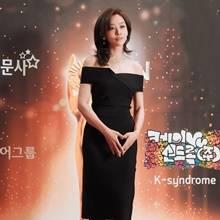 [패션엔 포토] 차주영, 시상식 빛낸 우아한 나들이! 블랙 고혹미의 오프숄더 드레스룩