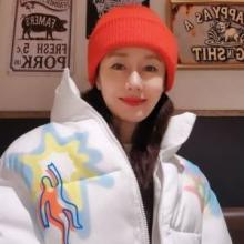 김지수, 다시 프라하 살기에 들어갔나? 다시 찾은 체코 포근한 화이트 패딩 데일리룩