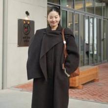 ‘전진 아내’ 류이서, 망또야 코트야? 스타일의 변주 코트 위에 망또 케이프 코트룩