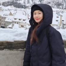 ‘체코댁’ 김지수, 프라하에서 눈썰매! 아이들 보다 신난 눈썰매 후드 패딩룩