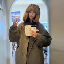 설현, 러시아 미녀인줄! 너무 털털 샤프카 햇에 야상 점퍼 꽁꽁 싸맨 패밀리 여행룩