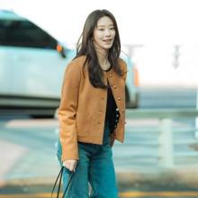 [패션엔 포토] 이주빈, ‘스프링 피버’ 윤봄 봄을 입었네! 산뜻한 간절기 스웨이드 재킷 출국