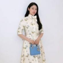 김연아, 먼저 맞은 봄날! 우아한 꽃무늬 플레어 실루엣 플로럴 리본 원피스룩 