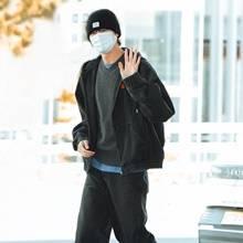 [패션엔 포토] 변우석, 후드  집업과 니트 비니! 여심 흔든 편안한 빈티지 캐주얼룩