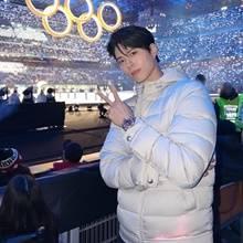 [그 옷 어디꺼] 박보검, 밀라노 동계 올림픽 열기 후끈! 하이넥 후드 패딩 점퍼 어디꺼? 